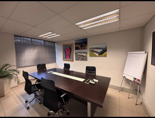 522M² WAREHOUSE TO LET IN RIVERHORSE VALLEY